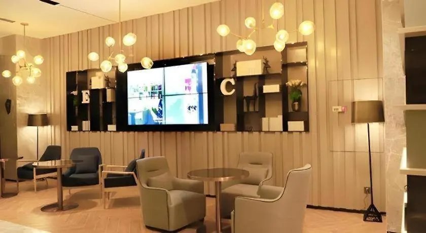 Echarm Hotel Xinyang Xin County Hszinhszien Kína